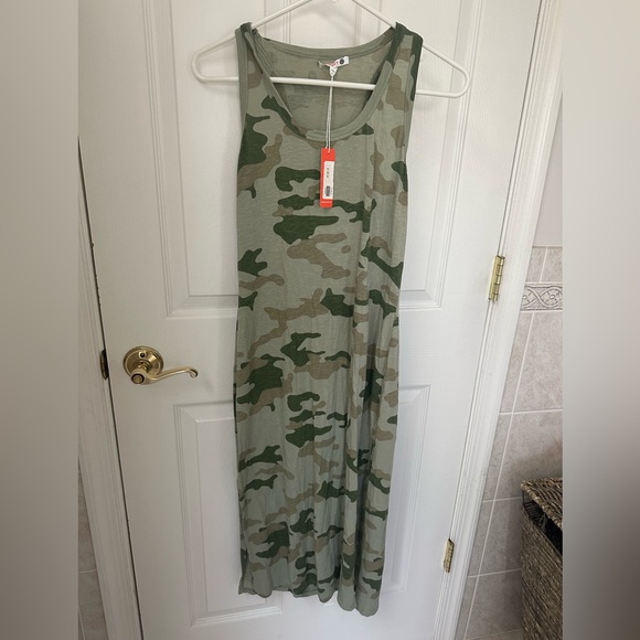 NWT Sundry MIDI Dress - Picture 1 of 4